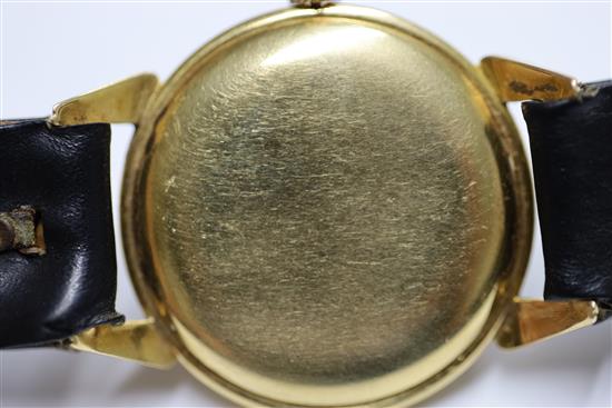 A gentlemans 18ct gold International Watch Co. manual wind wrist watch,